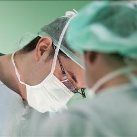 Hospiten Sur incorporates a new technique to treat inguinal hernias