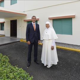Hospiten donates medicines to the Servants of Mary in the Dominican Republic