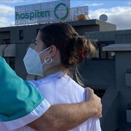 Hospiten commemorates World Hug Day for its benefits to mental health