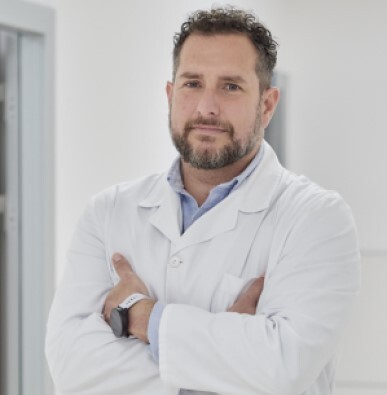 Dr. Moy Petersen