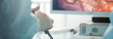 Use of fluorescence in guided surgery reduces surgical risks