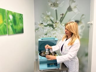 Nuevas técnicas regenerativas en ginecología, combinación de plasma rico en plaquetas y ácido hialurónico