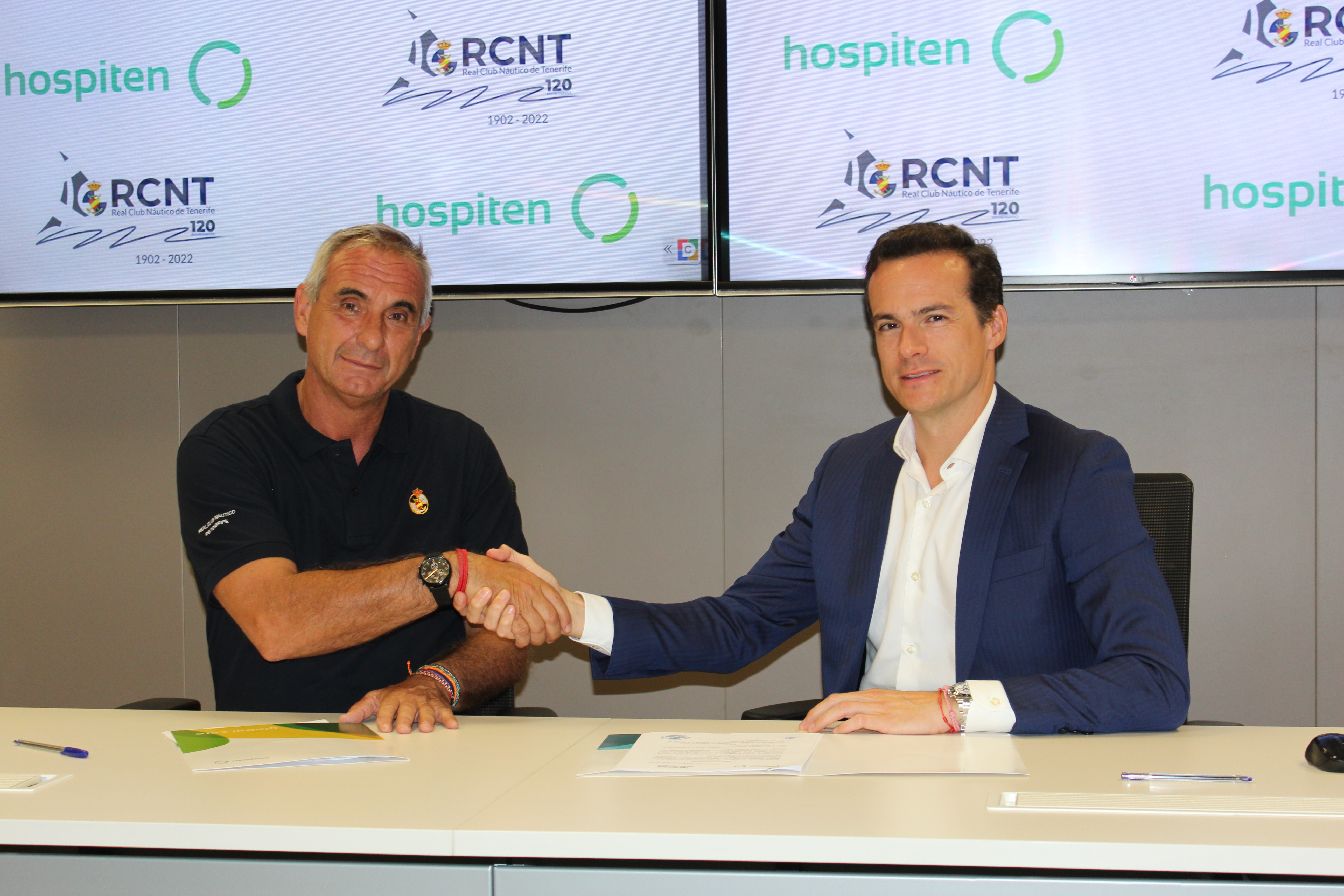 El RCNT y Hospiten renuevan un acuerdo de colaboración