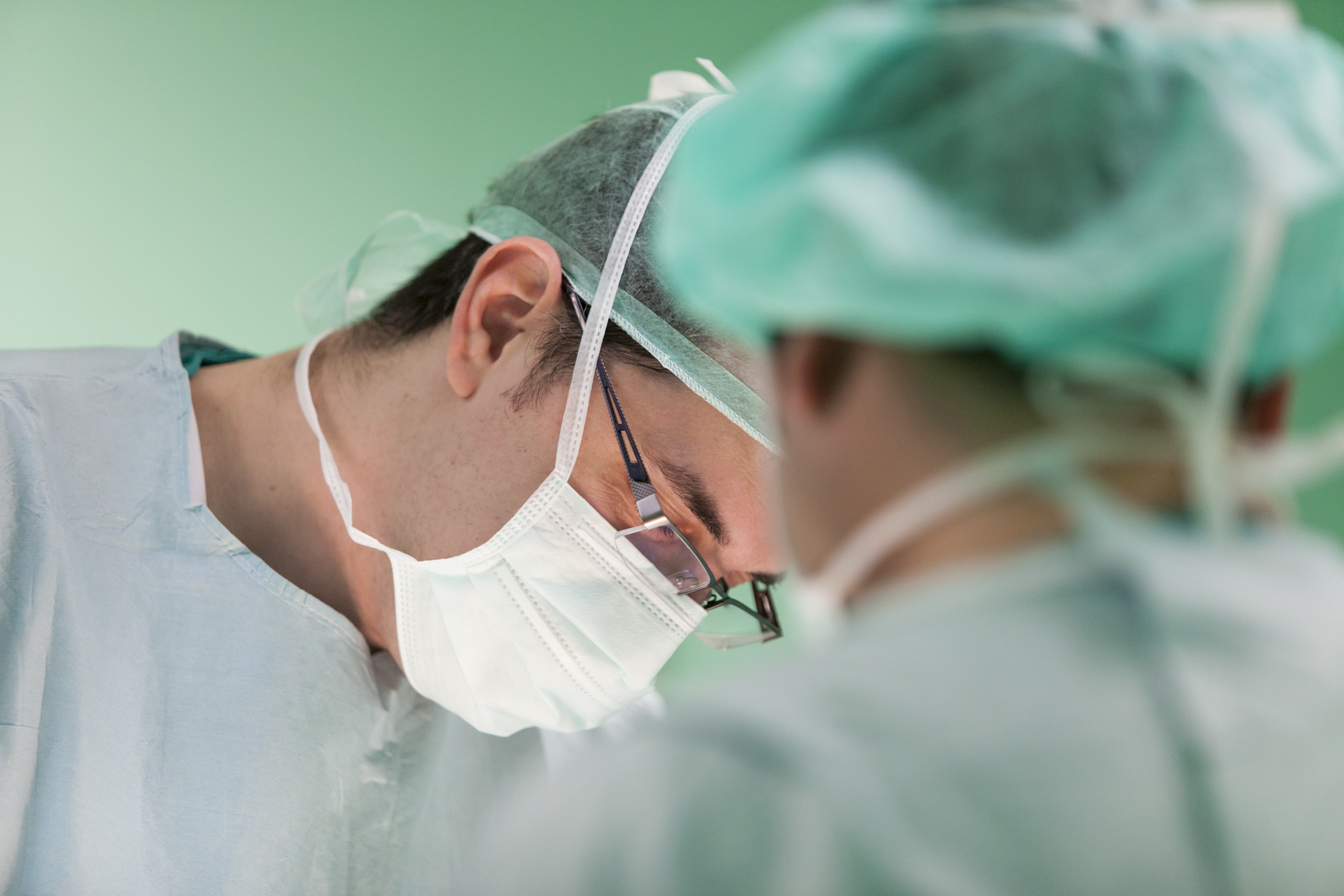 Hospiten Sur incorpora una nueva técnica para tratamiento de hernias inguinales