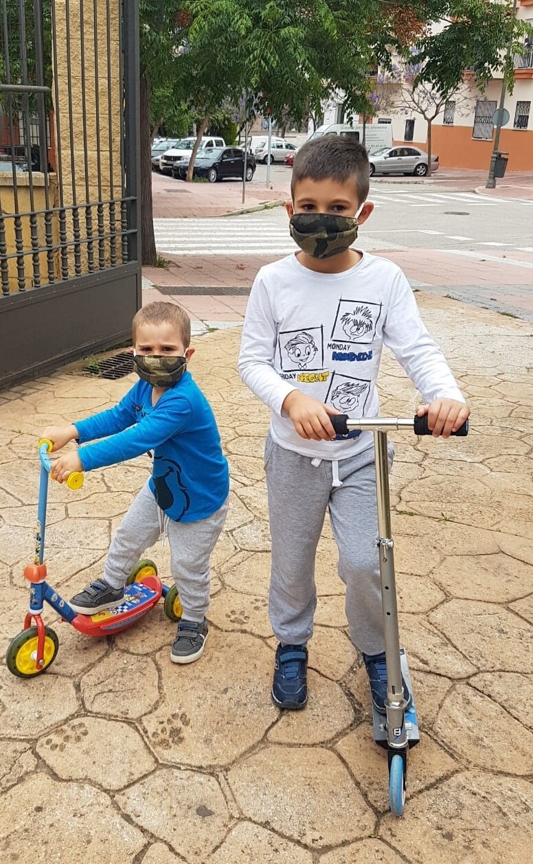 Explicar a los niños lo que está ocurriendo y animarlos a salir con seguridad, claves para llevar bien el desconfinamiento