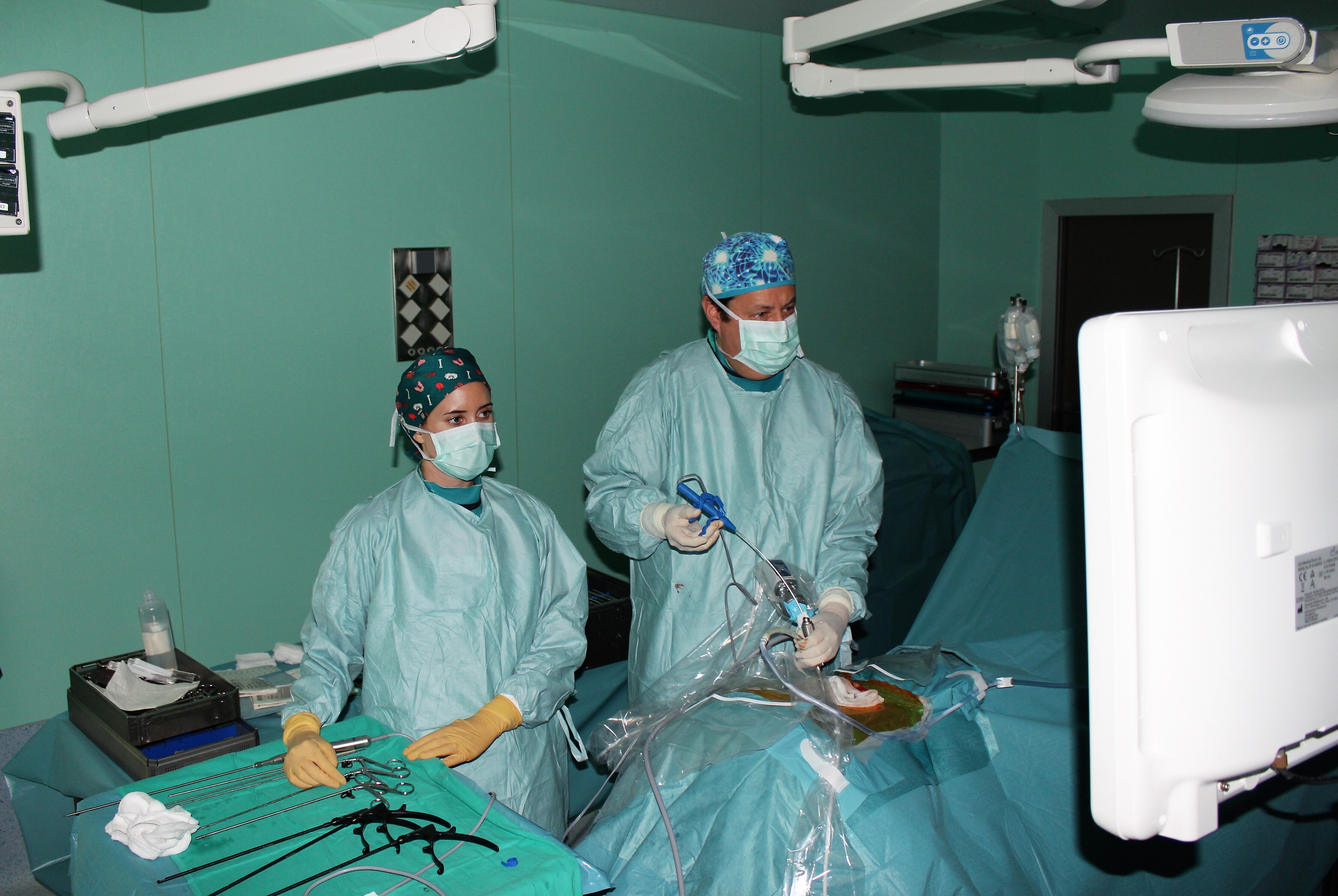 Hospiten, referente en Canarias en la cirugía endoscópica de columna