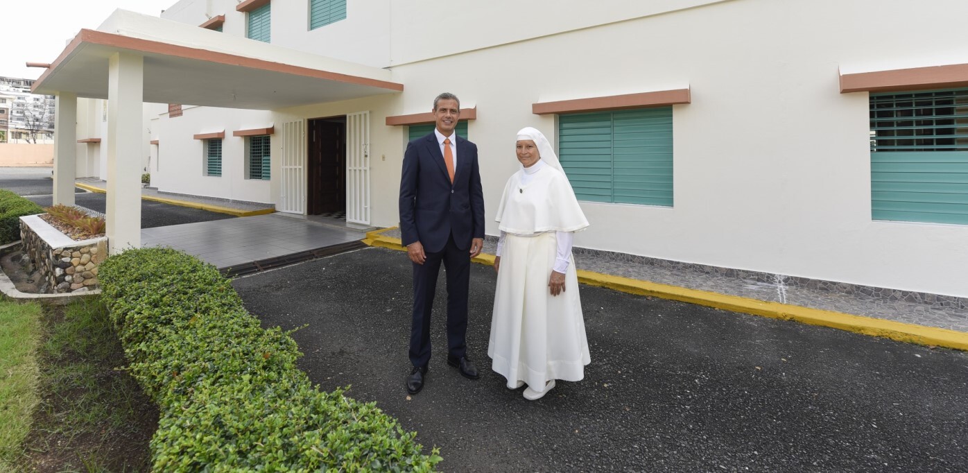 Hospiten dona medicamentos a las Religiosas Siervas de María en República Dominicana